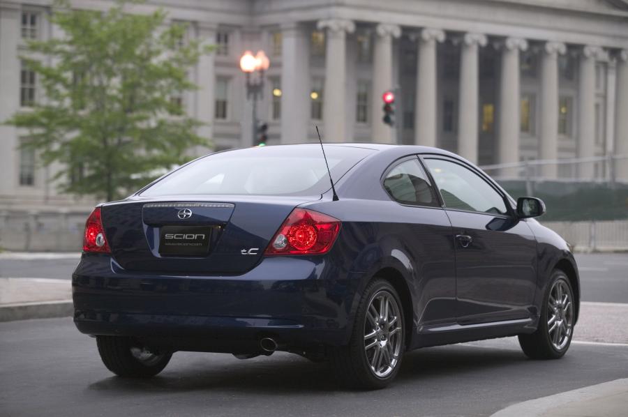  Scion tC 2005 года  (фото 102 из 130)